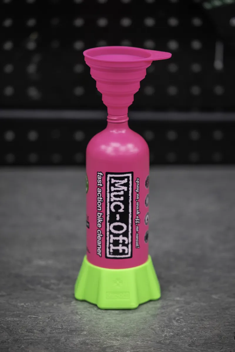 Muc-Off Collapsible Silicone Funnel-1